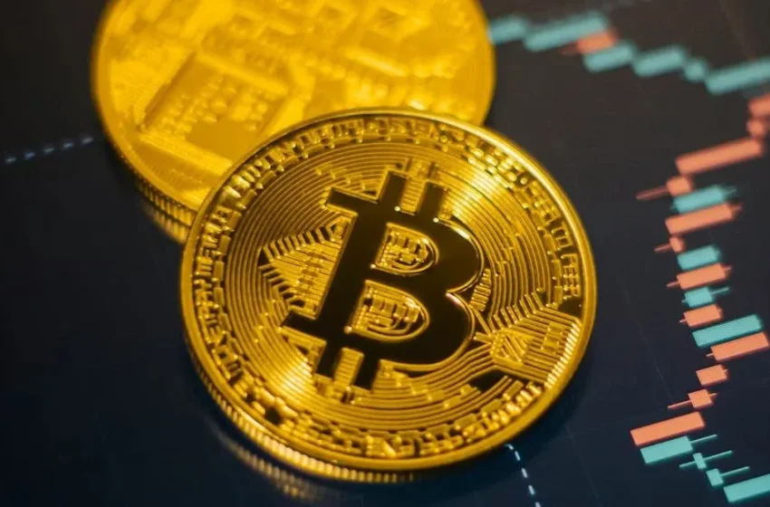  Strategy Sits On $635M Paper Loss as Saylor Signals Fresh Bitcoin Buy